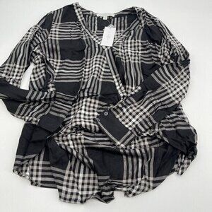 Fever Top Small Womens Black Gray Plaid V Neck Long Sleeves Casual Knit Preppy